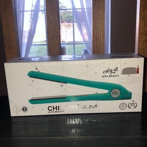 CHI titanium hairstyling iron